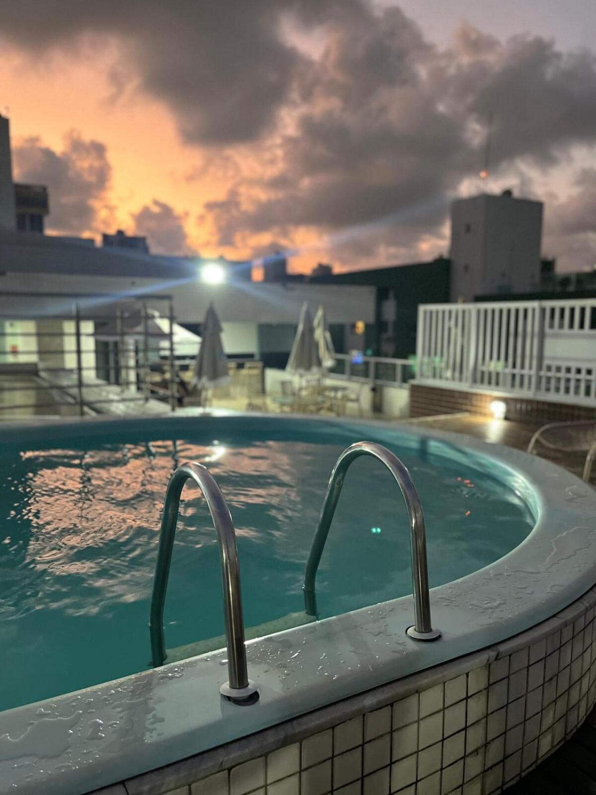 Apartamento Flat Beira-mar Em Manaira *